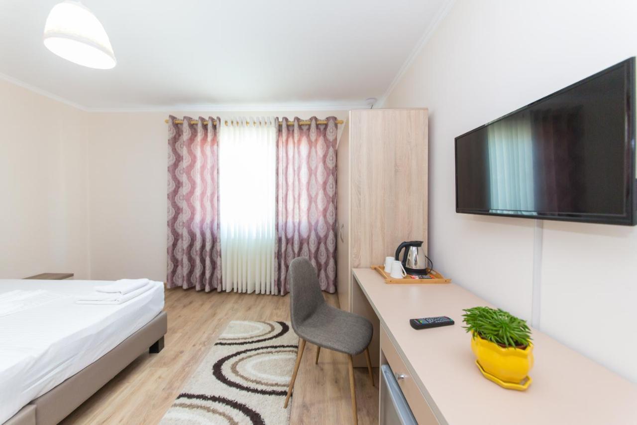 Hotel Heritage Tirana Exterior photo